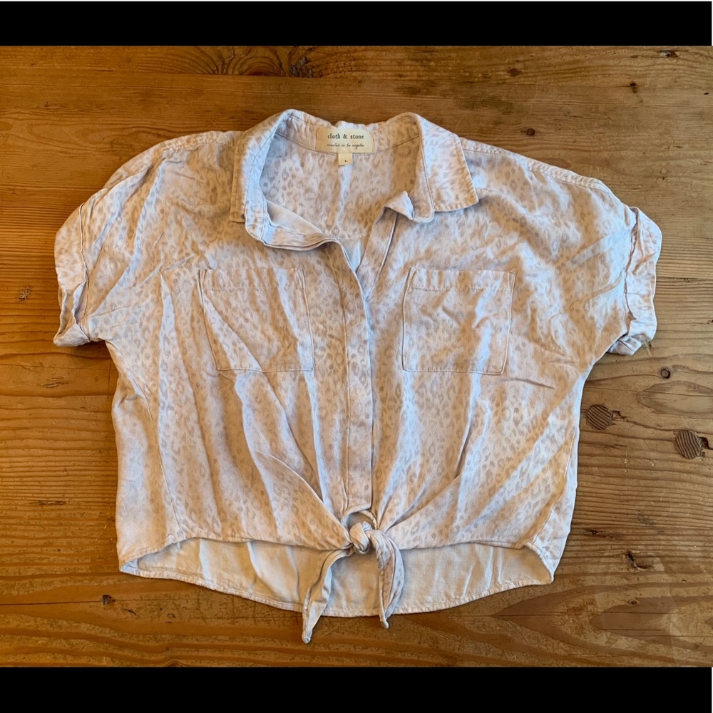 Anthropologie Cloth & Stone Leopard Tie Front Crop Top Size L